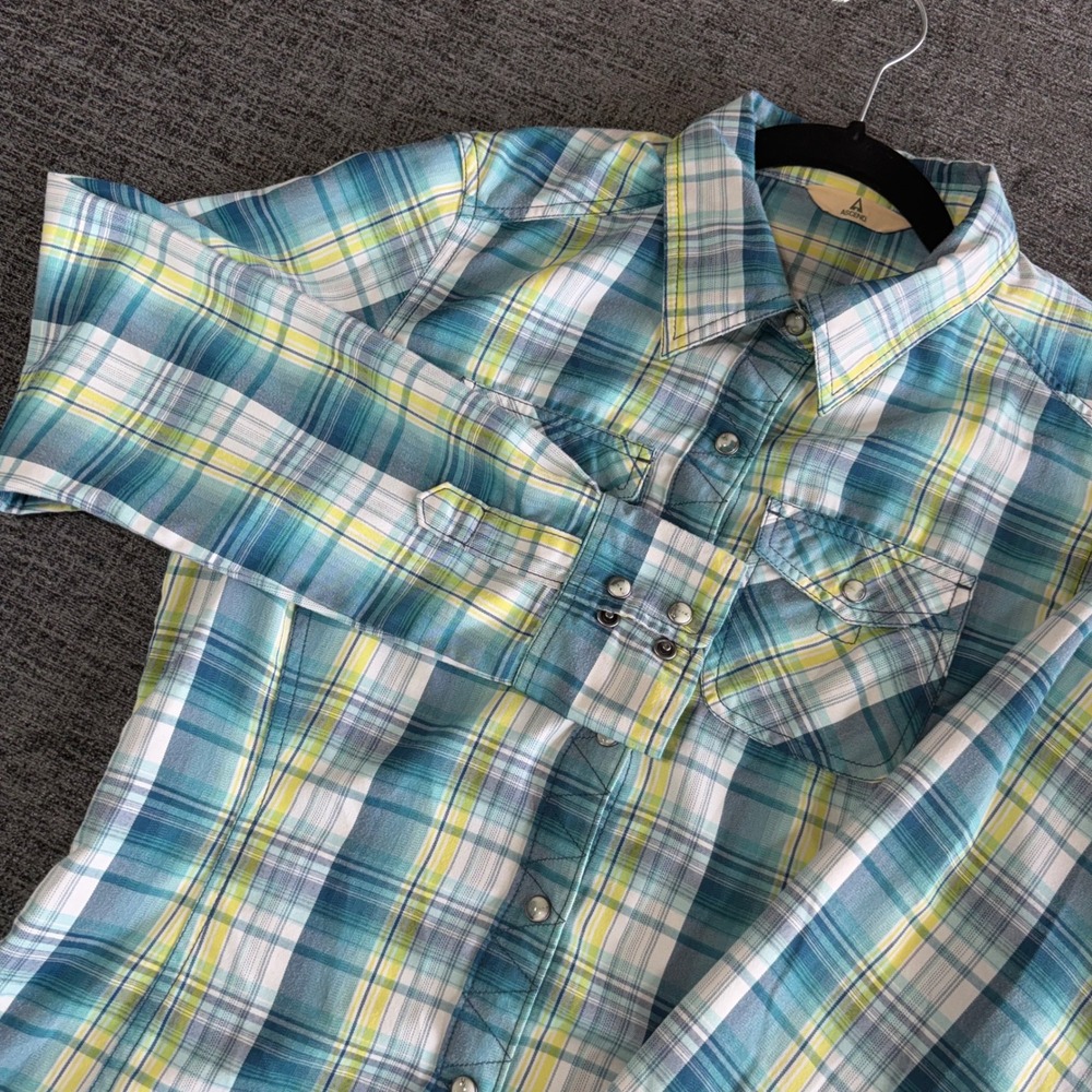 Ascend Plaid Snap Front Shirt Medium Teal Blue Green Long Sleeve‎ Outdoor